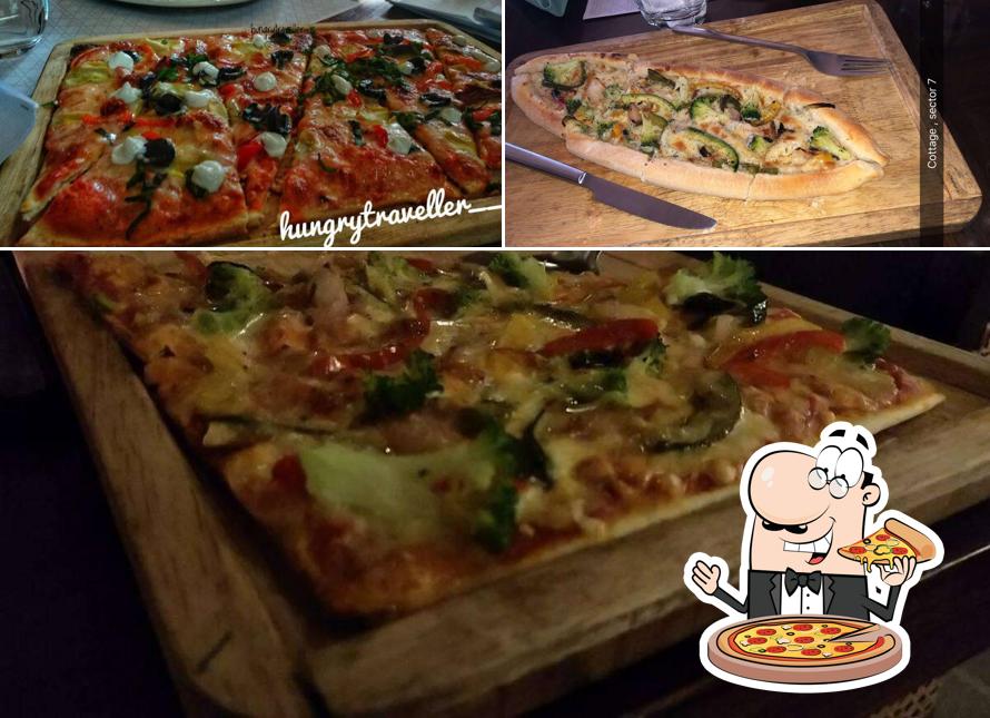 Order pizza at Cottage