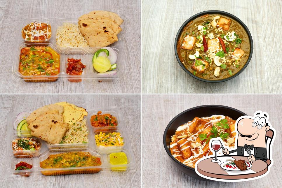 Order meat dishes at Pandit Ji Foods & Parcel Counter