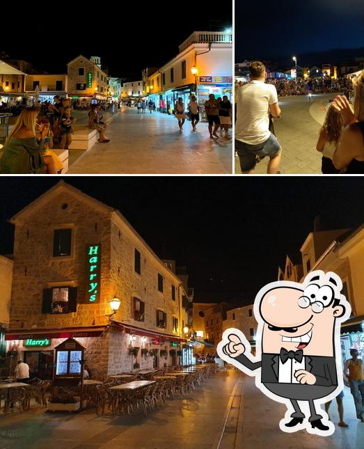 Goditi la vista dagli esterni di Suncani Sat