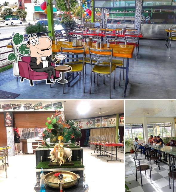 Check out how Hotel Vaishali Garden Restaurant looks inside