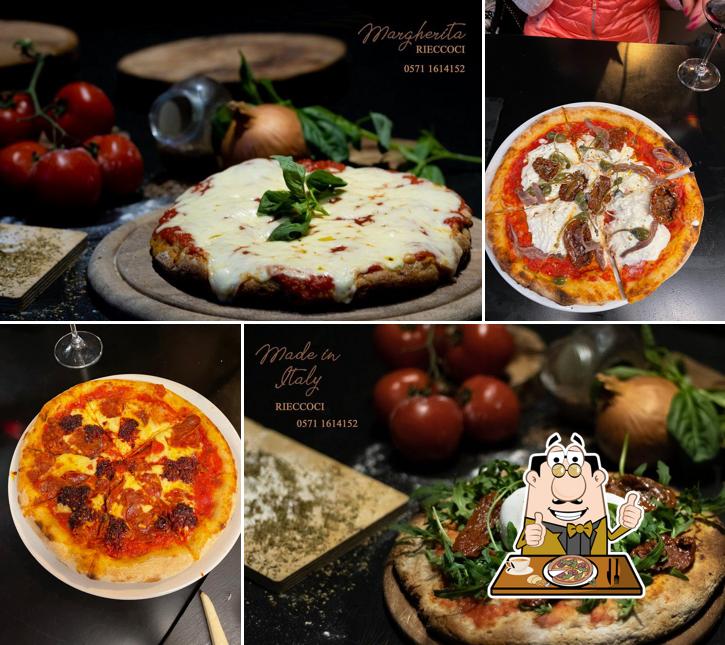 Ordina una pizza a C-Risiamo Café