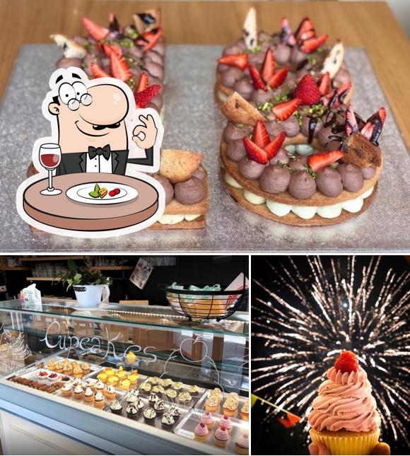 La immagine di cibo e esterno da Bake And Roll - Pasticceria Caffetteria