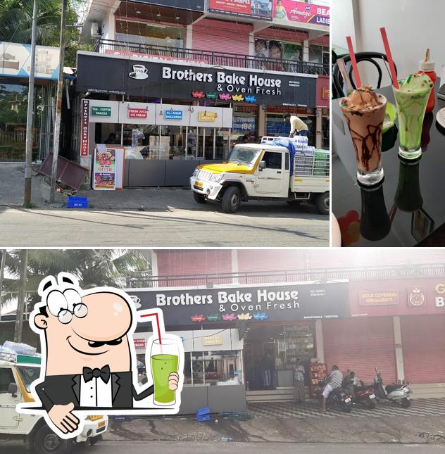Enjoy a beverage at Brothers Bake house .mangattukavala