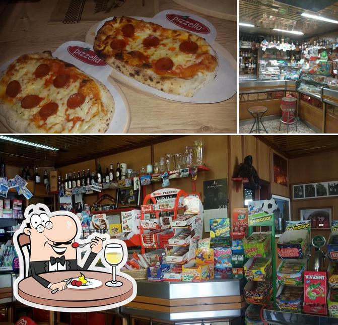 La foto di cibo e bancone da bar da Bar Mele di Mele Salvatore