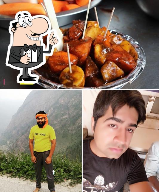 See this picture of Nagpal Chat