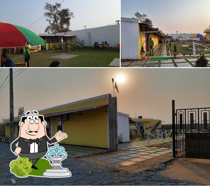 Check out how The Backyard Kitchen looks outside