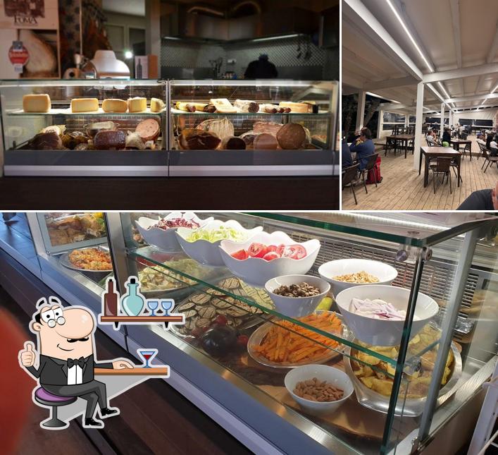 La immagine di interni e cibo da LA MINIERA