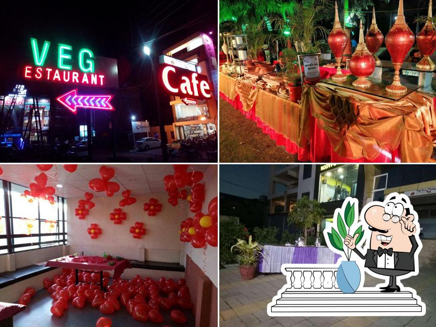 Check out how APNA DHABA looks outside