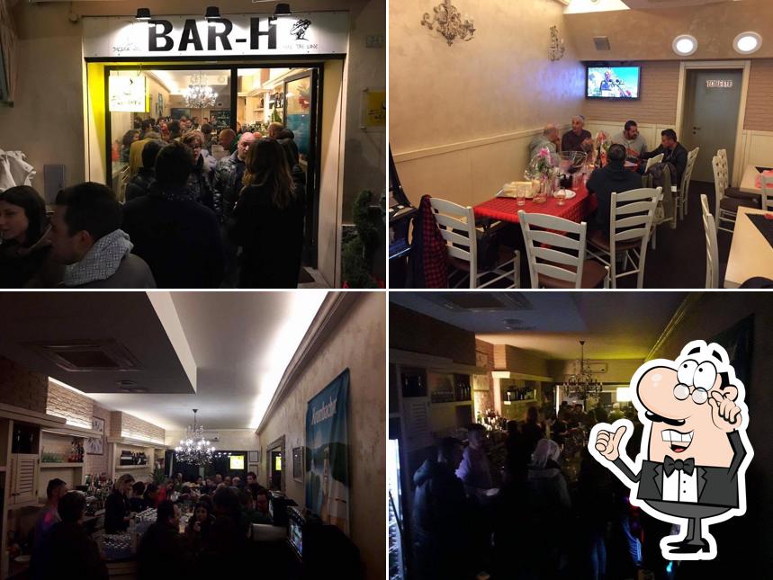 Gli interni di BAR-H feel the love