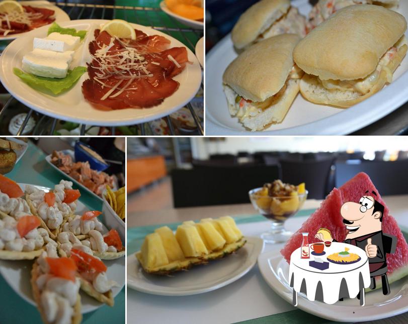 Prenditi un hamburger a Bar Ristorante Disnè