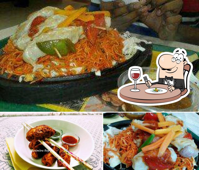 Food at Wow! Momo