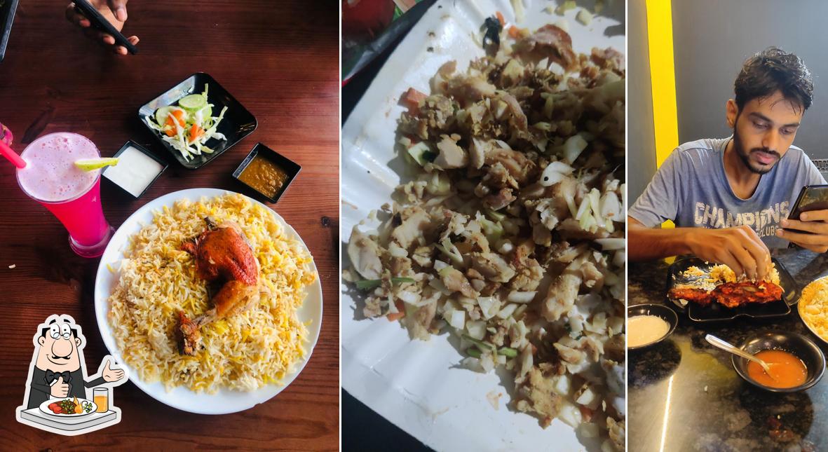 Food at Al amar food court