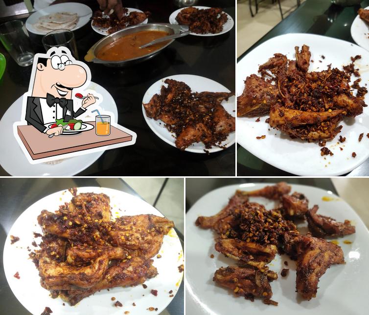 Food at Rahmaniya Kethal's Chicken