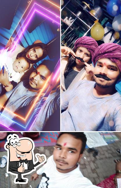 See this picture of Mohammadi Hotel