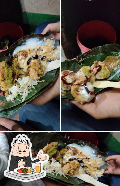 Food at Banarasi Chaat Bhandaar