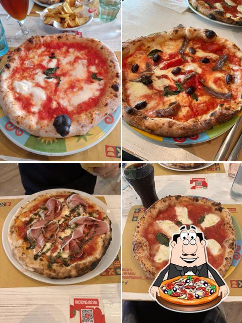 Scegli una pizza a Rossopomodoro Settimo Torinese