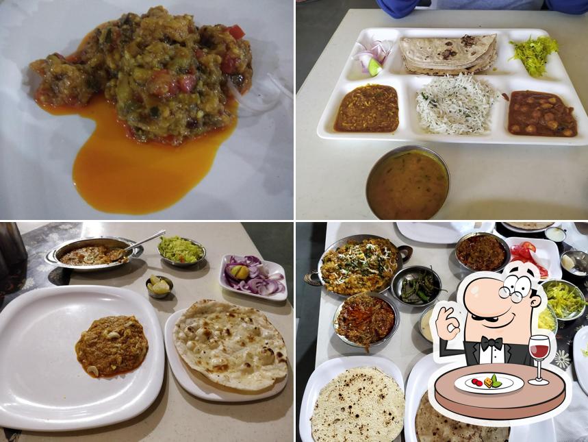 Food at Khodal Kathiyawadi