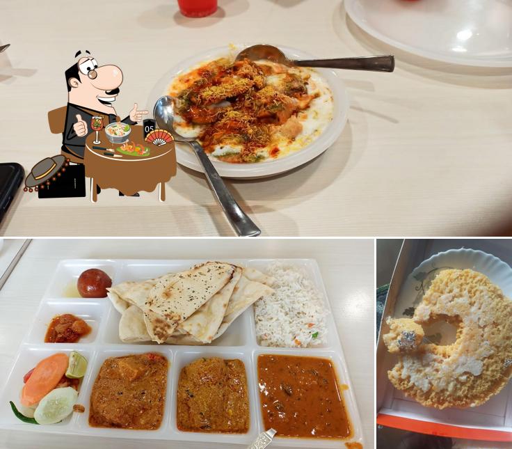 Meals at Makhan bhog