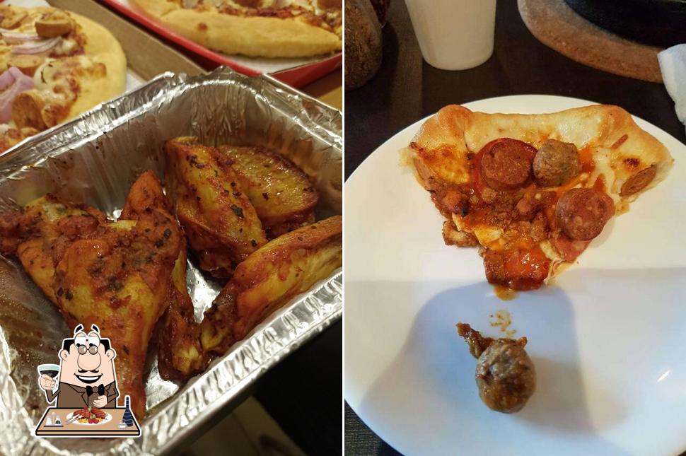 Pizza Hut Mani Sqaure Mall, Kolkata provides meat dishes