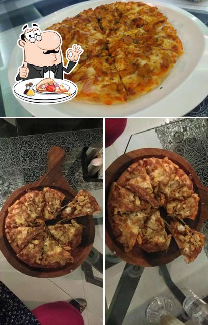 Get pizza at Cafe:Plot 15