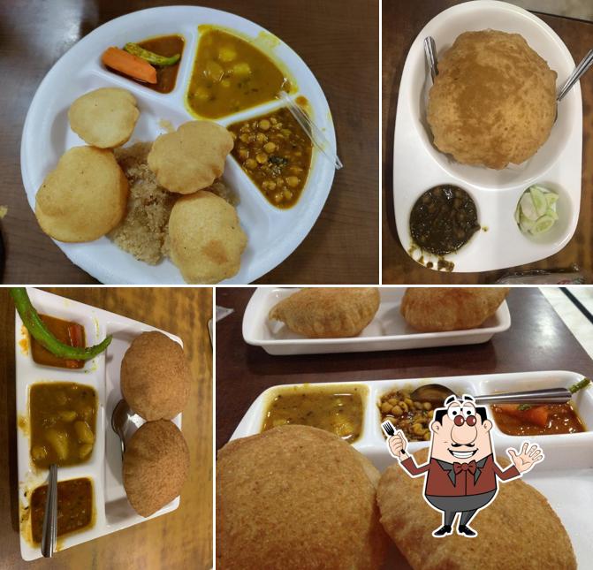 Meals at Shiv Mishthan Bhandar