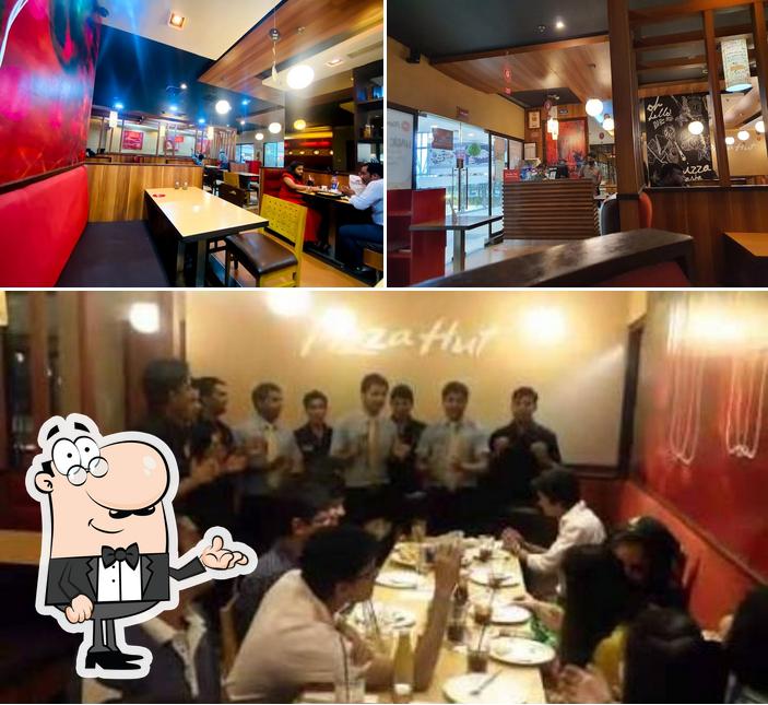 The interior of Pizza Hut Square Mall, Kanpur