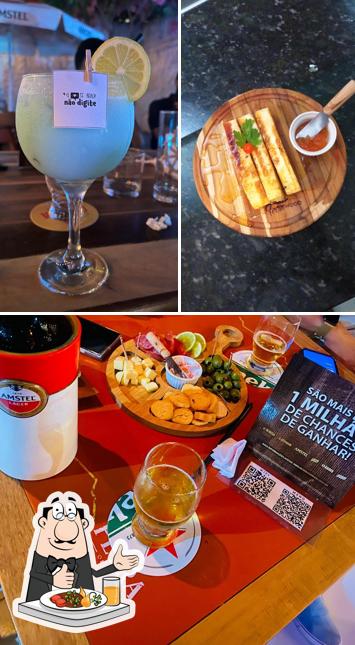 Caravela's Bar