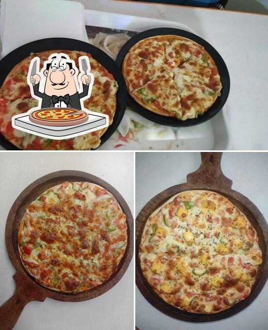 Try out pizza at Daddy's Dream Cafe (DDC)
