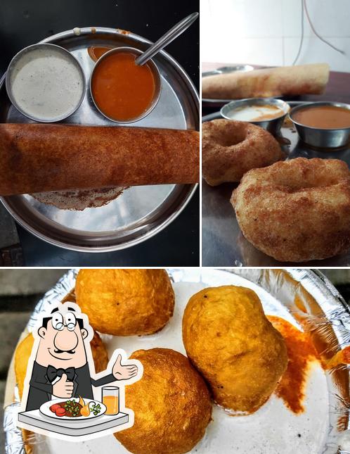 Food at Hyderabad Tiffin Center
