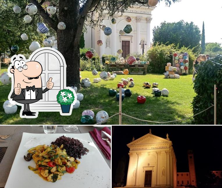 La foto di esterno e cibo da Cafe' Roma nove
