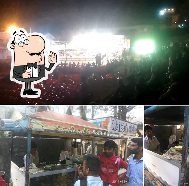 Look at the image of Table Land Corner Vada Pav