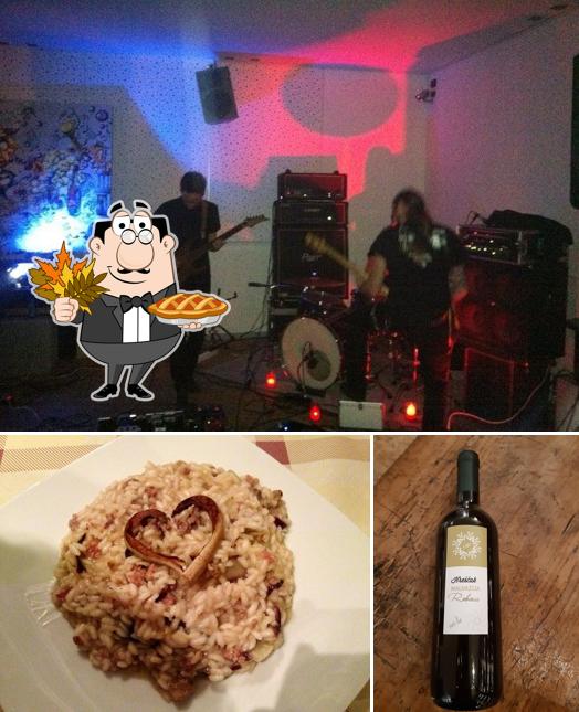 Guarda questa foto di Bar Al Contrario