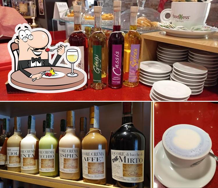 Cibo al Caffetteria Enoteca Scudiero