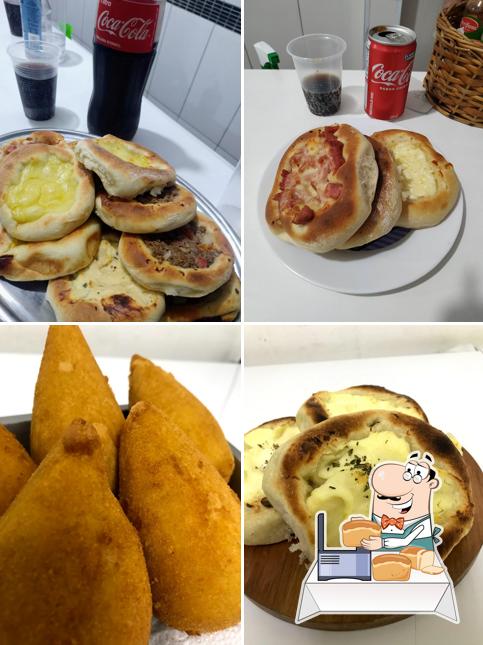 Pão-com-alho em Esfiha da Tia