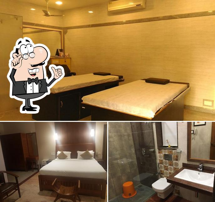 The interior of Mayapuri Amira luxury hotel - Kumbakonam