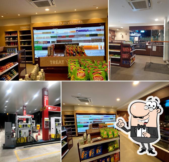 Take a seat at one of the tables at Shell Petrol Station Lalacheruvu