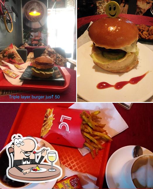 Food at Hollywood Cafe Pithoragarh