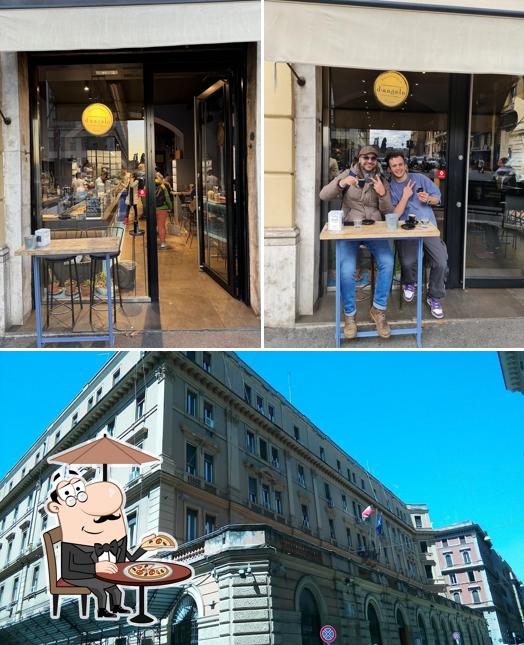 Guarda gli esterni di D’Angelo Caffè sq.Repubblica