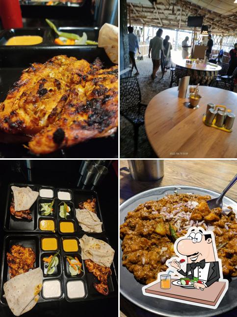 Food at Chola Food Court