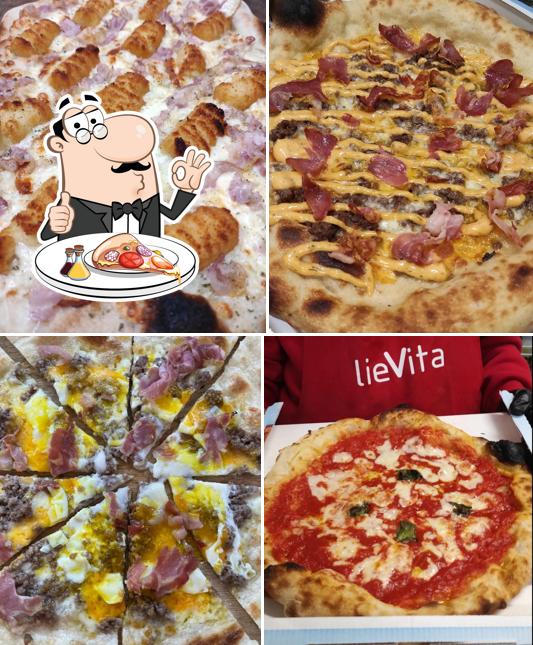 Ordina tra le svariate varianti di pizza