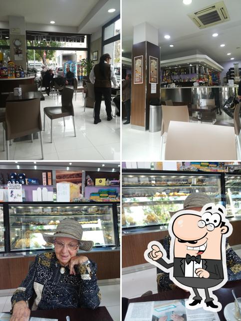 Gli interni di Bar Pasticceria Arabica