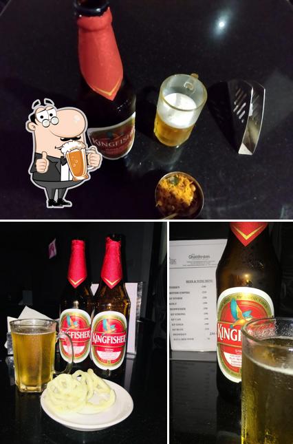 Order a pint of light or dark beer