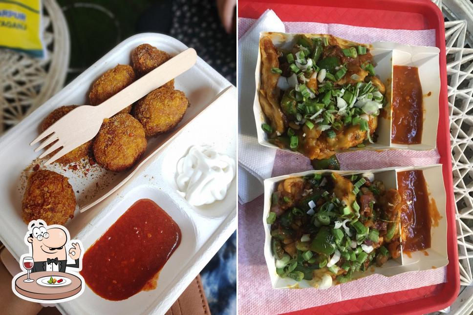 Food at Wonder momos