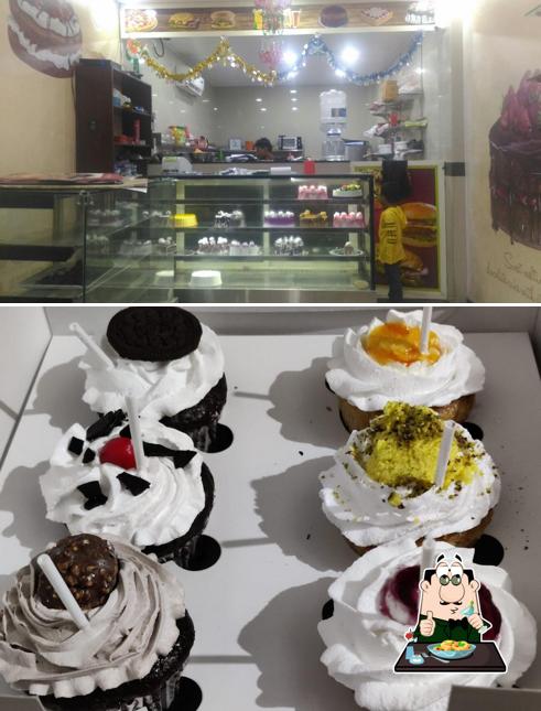 Meals at Dessert World