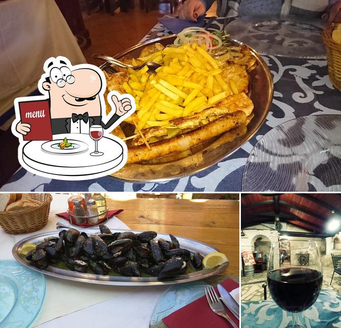La immagine di cibo e vino da Konoba Galiola