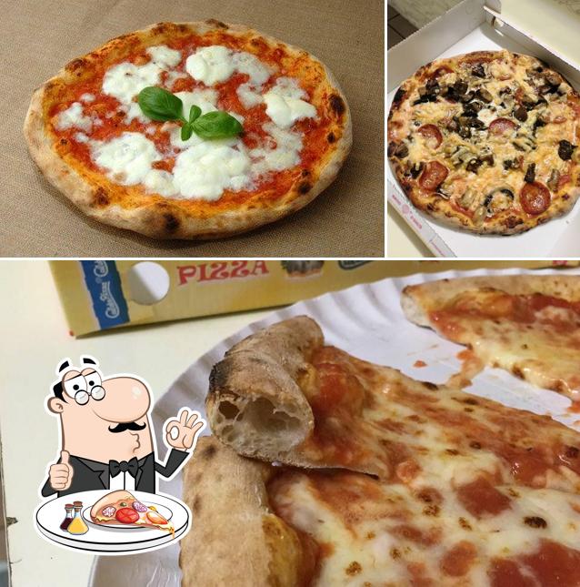 Prenditi una pizza a Pizzeria Il borghetto