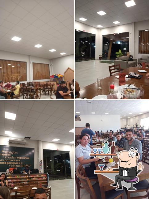 O interior do MERCATTO CHURRASCARIA E PIZZARIA