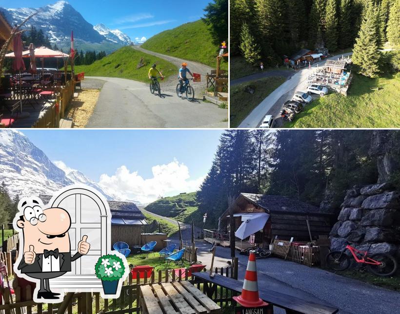 Goditi la vista dall'area esterna di Rasthysi