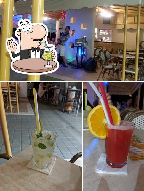 Tra le varie cose da Moon - Luna Restoran - coctail bar si possono trovare la bevanda e interni