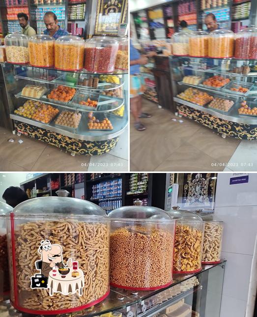 Food at VEERA RELAX CORNER